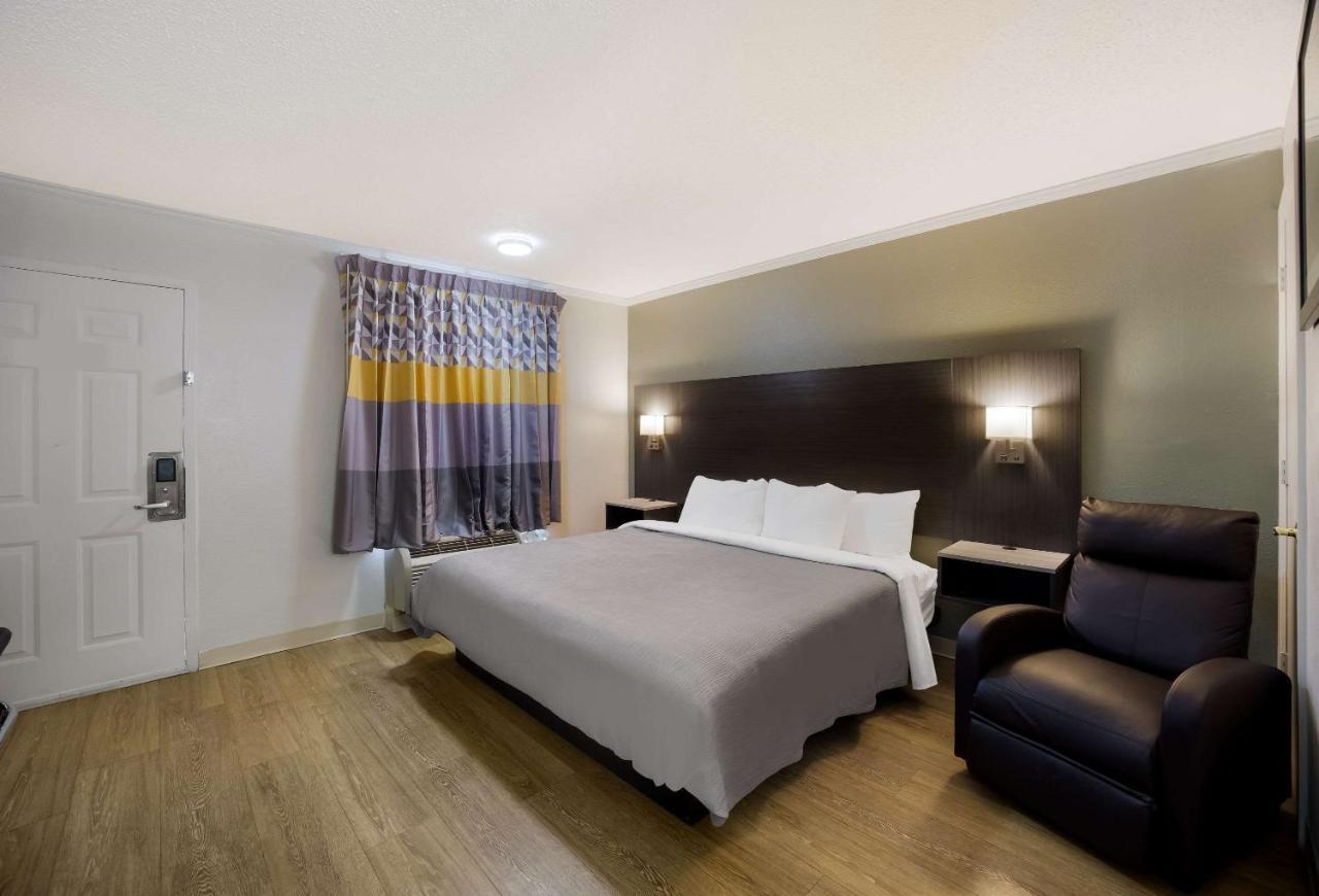 Quality Inn Tallahassee Near University Εξωτερικό φωτογραφία