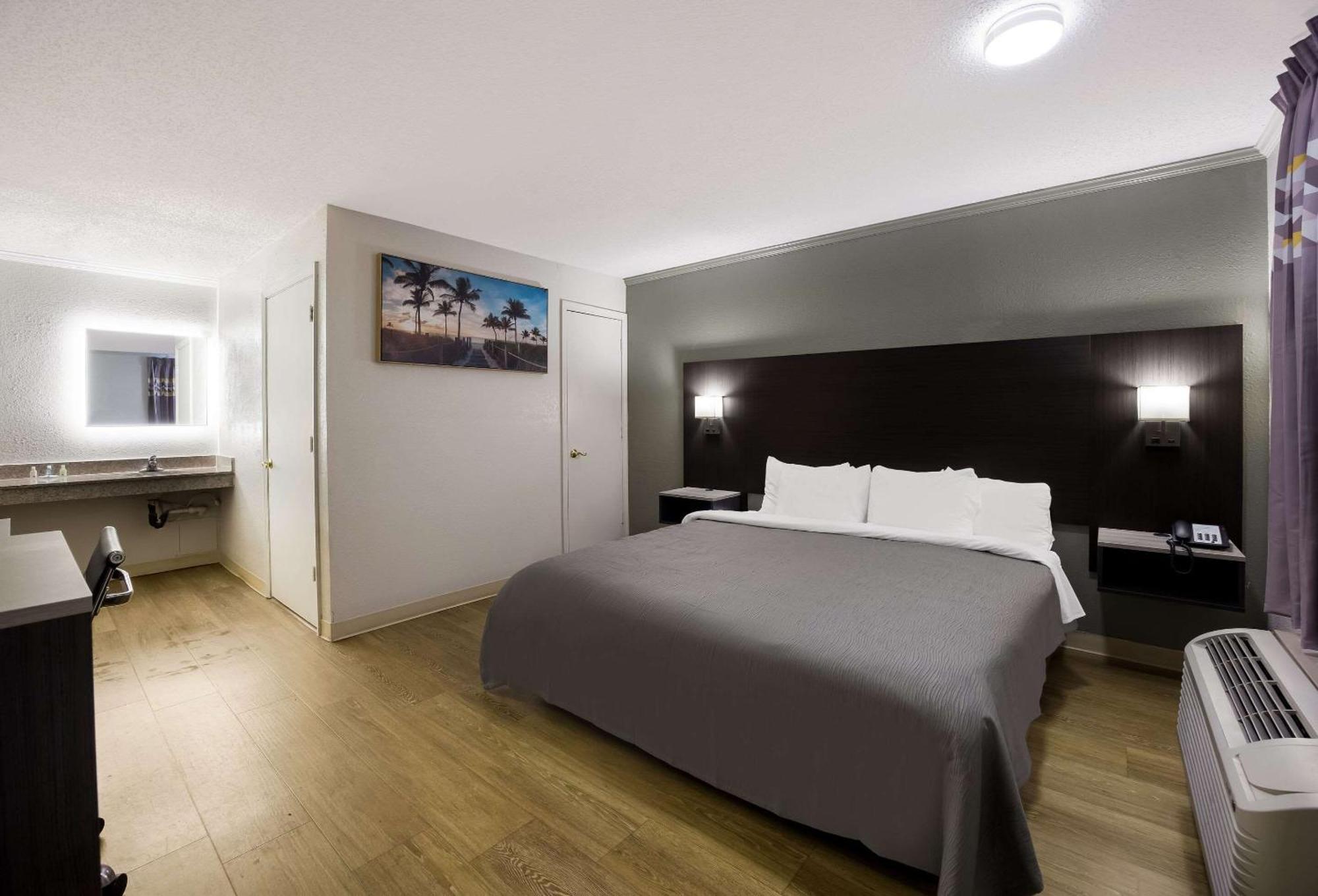 Quality Inn Tallahassee Near University Εξωτερικό φωτογραφία