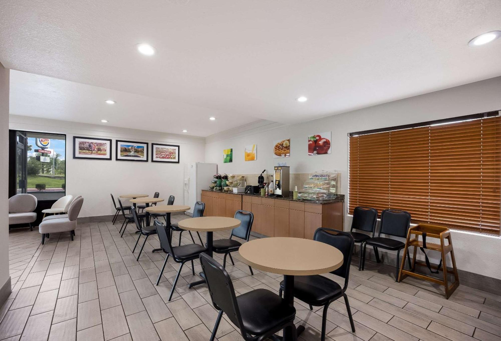 Quality Inn Tallahassee Near University Εξωτερικό φωτογραφία