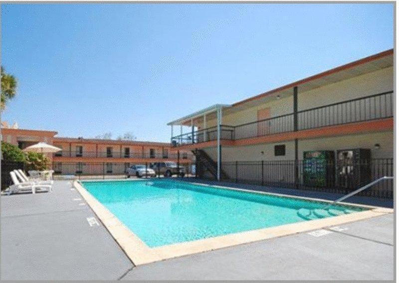 Quality Inn Tallahassee Near University Ανέσεις φωτογραφία